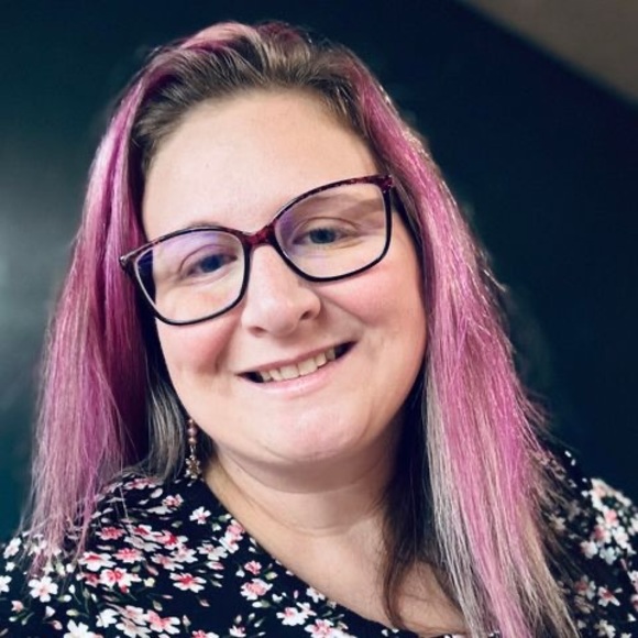 Meet your Posher, Amber - Picture 1 of 1